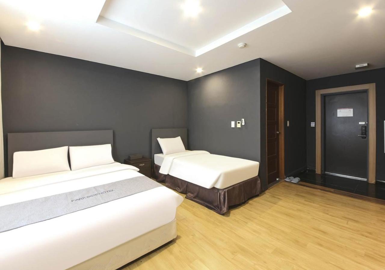 Jeju Parkside Tourist Hotel מראה חיצוני תמונה